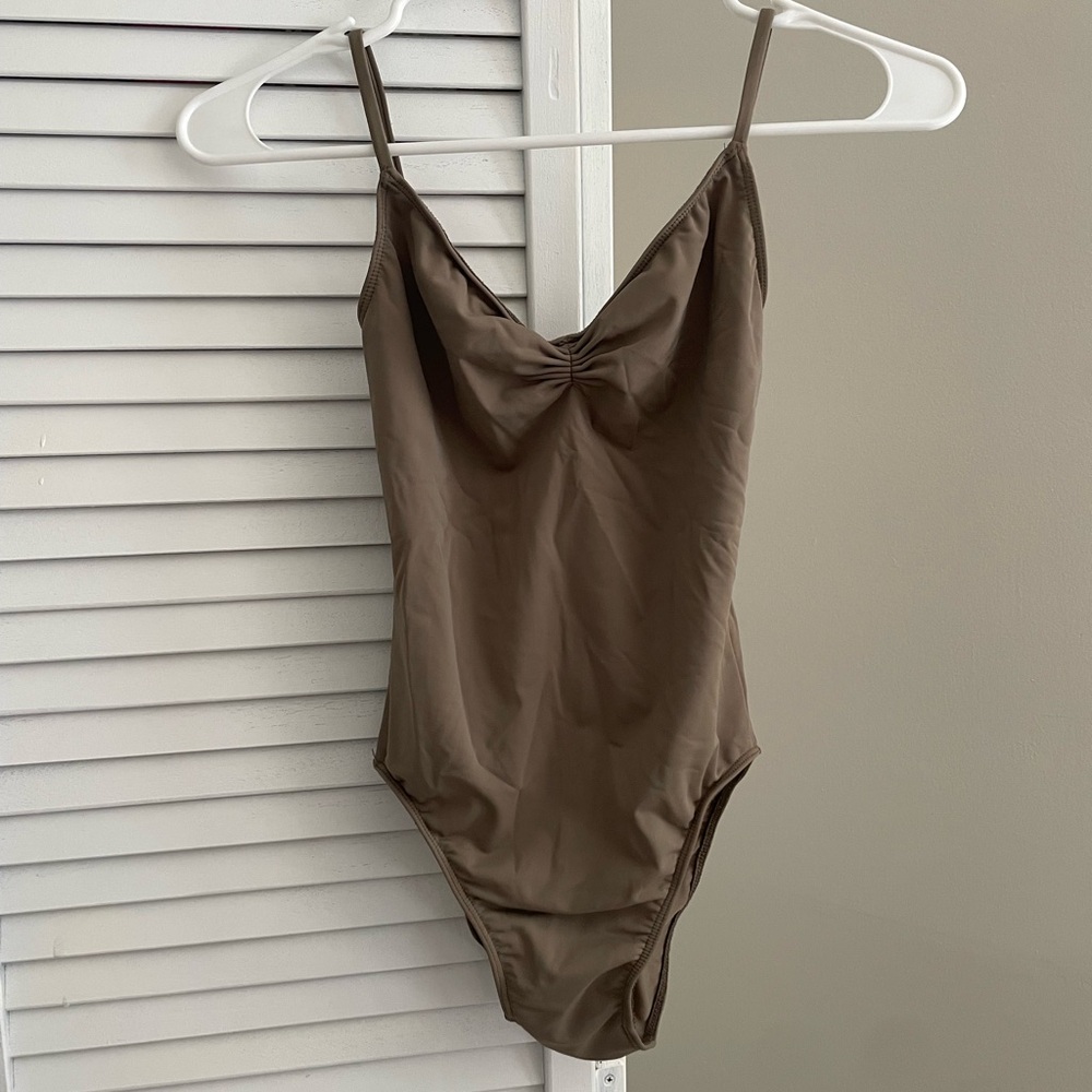 Bullet pointe leotard size M